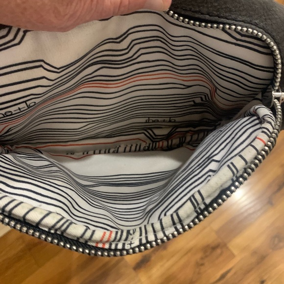 Good condition Leather She+Lo Hobo Handbag 12.5X15 - Picture 7 of 8